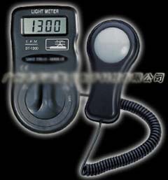 袖珍型便攜式照度計DT-1300